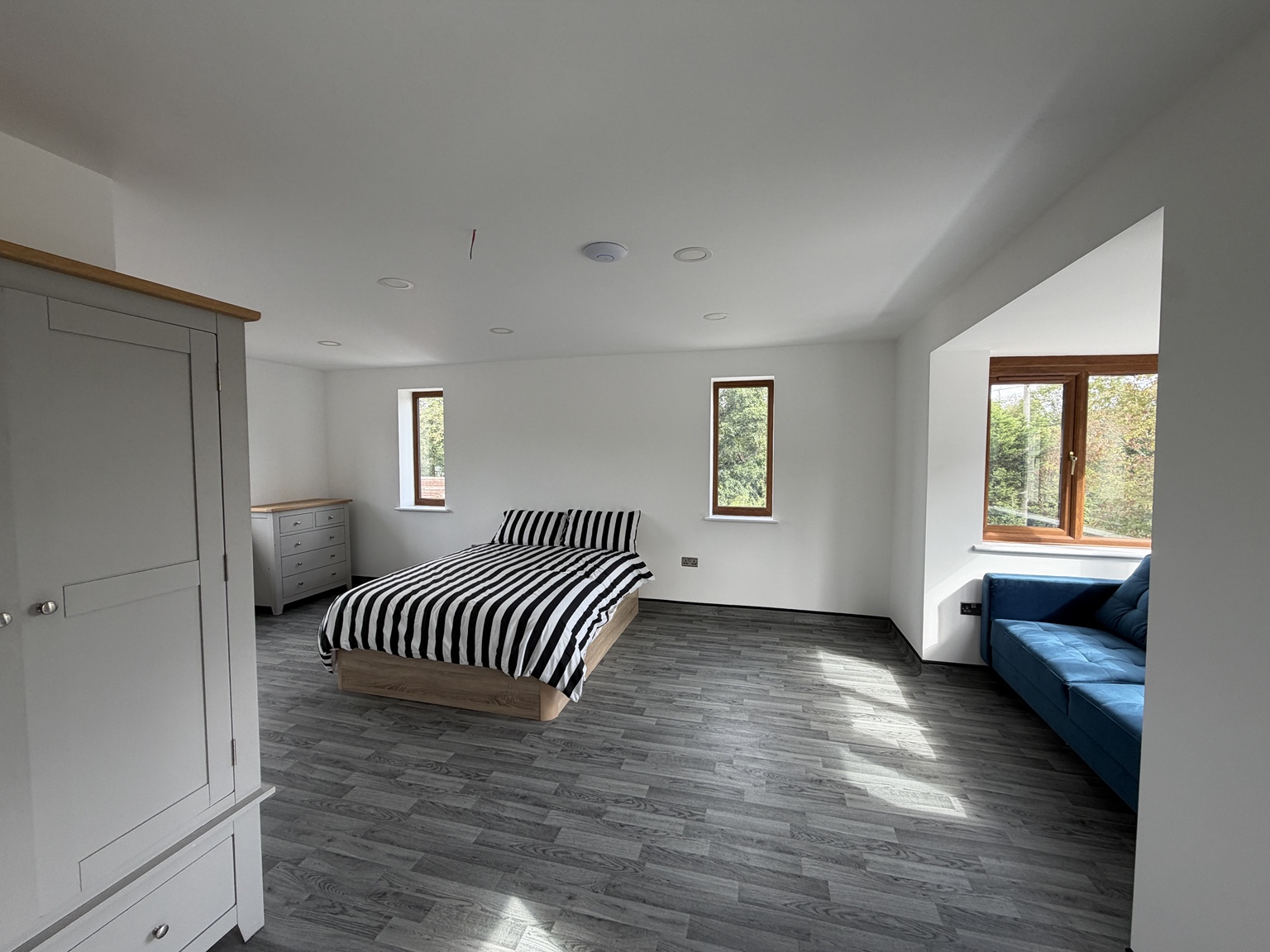 Bedroom with seating area